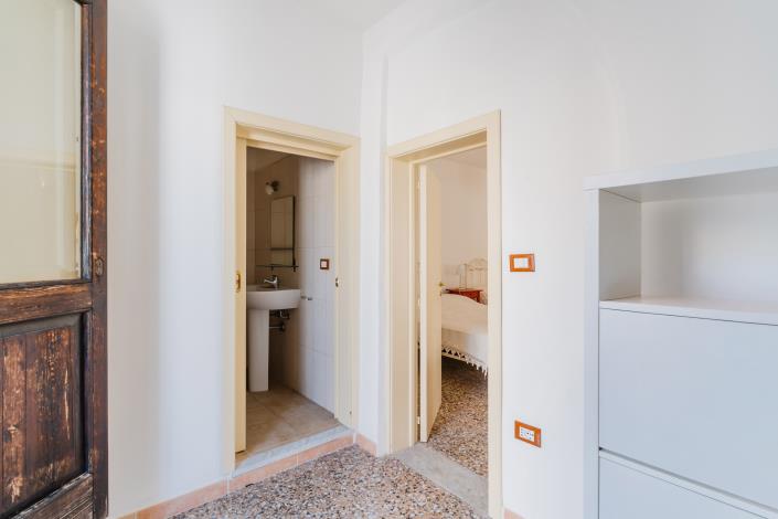 Image No.25-3 Bed Townhouse for sale