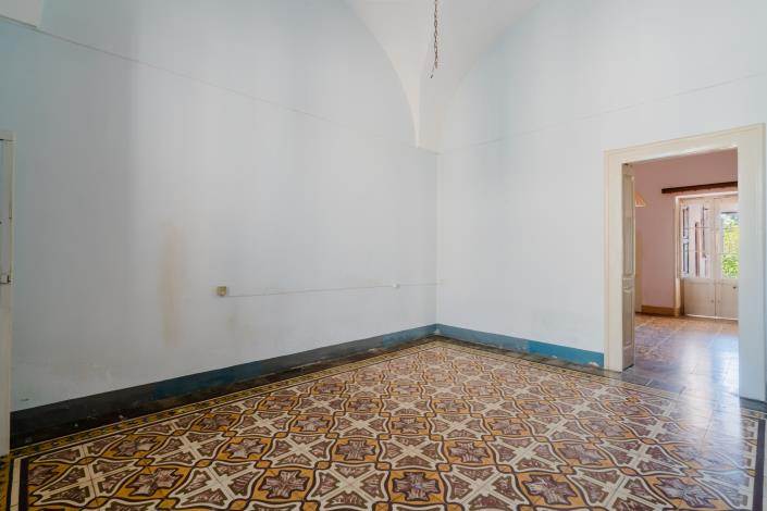 Image No.4-2 Bed Townhouse for sale