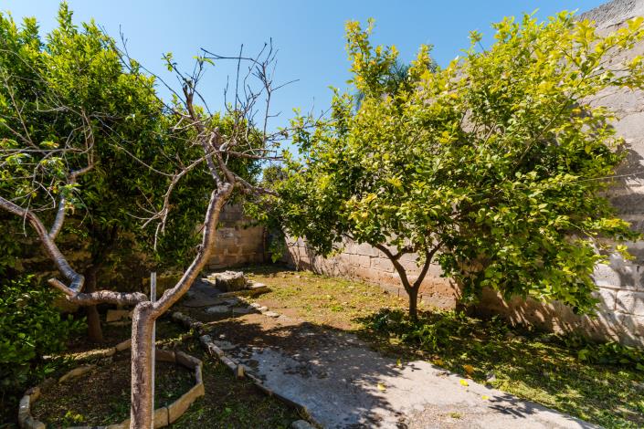 Image No.21-2 Bed Townhouse for sale