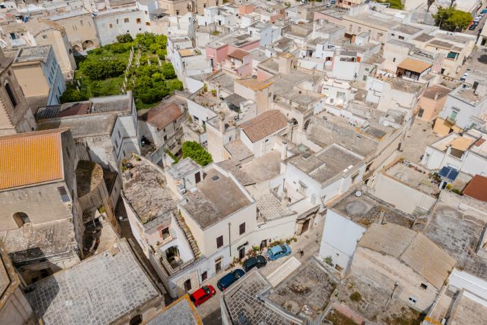 Image No.13-2 Bed Townhouse for sale