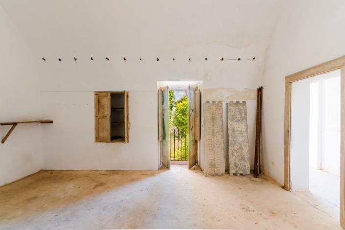 Image No.14-7 Bed Mansion for sale