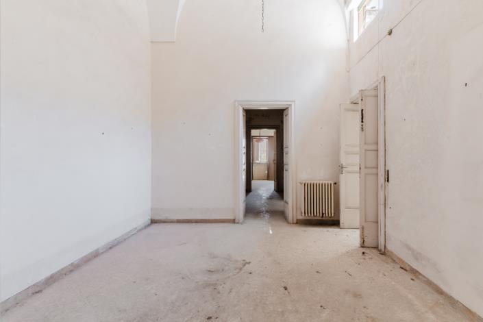 Image No.30-7 Bed Mansion for sale