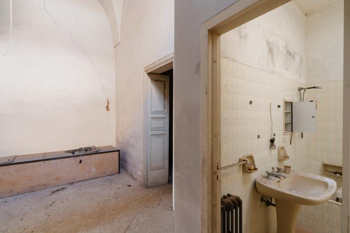 Image No.38-7 Bed Mansion for sale