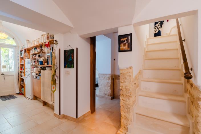 Image No.13-2 Bed Townhouse for sale