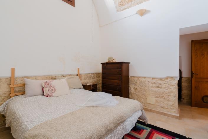 Image No.16-2 Bed Townhouse for sale