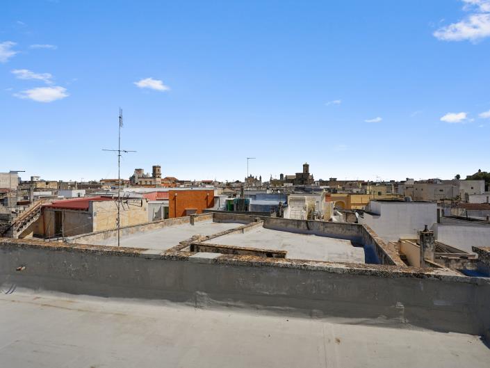 Image No.23-2 Bed Apartment for sale