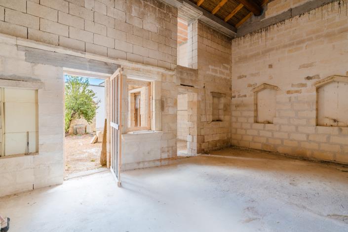 Image No.11-3 Bed Townhouse for sale