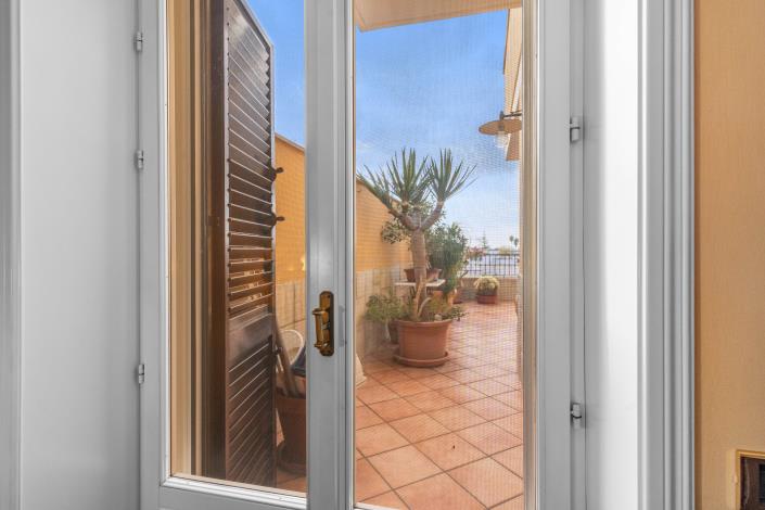 Image No.22-Appartement de 3 chambres à vendre à Sannicola