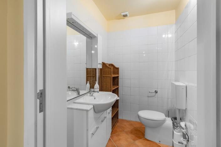 Image No.11-1 Bed Apartment for sale