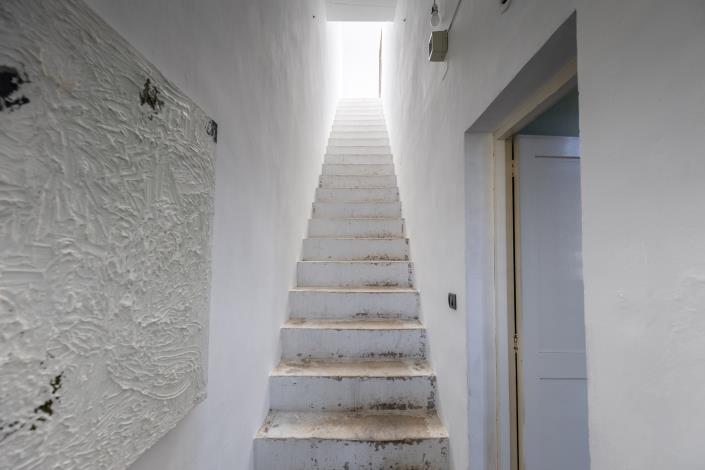 Image No.20-2 Bed Apartment for sale