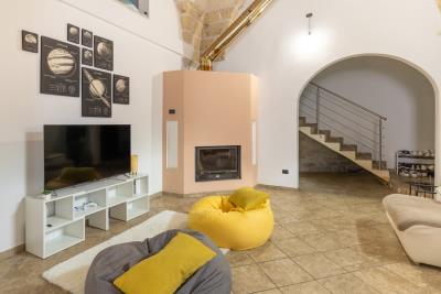 Aradeo-via-Venezia-2500009