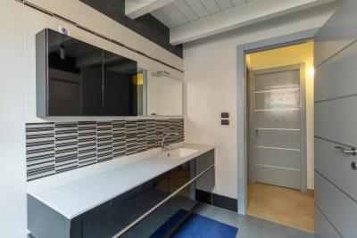 Aradeo-via-Venezia-2500011