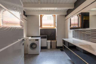 Aradeo-via-Venezia-2500013