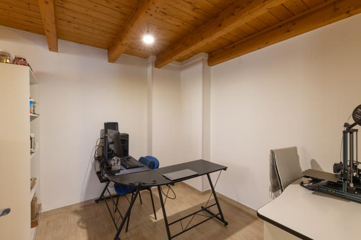 Image No.11-2 Bed Townhouse for sale