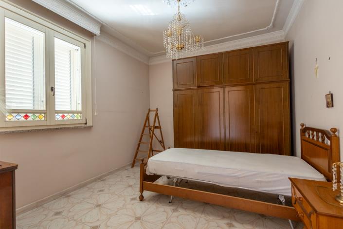 Image No.50-4 Bed Townhouse for sale