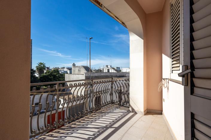 Image No.53-4 Bed Townhouse for sale