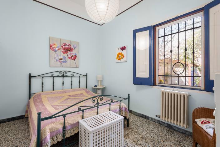 Image No.11-3 Bed Townhouse for sale