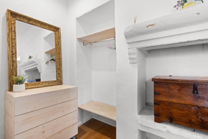 Image No.36-2 Bed Townhouse for sale