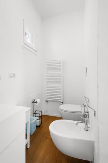 Image No.39-2 Bed Townhouse for sale