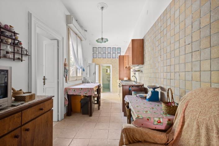 Image No.17-1 Bed House for sale