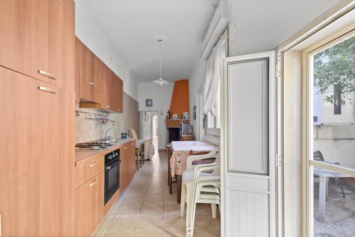 Image No.19-1 Bed House for sale
