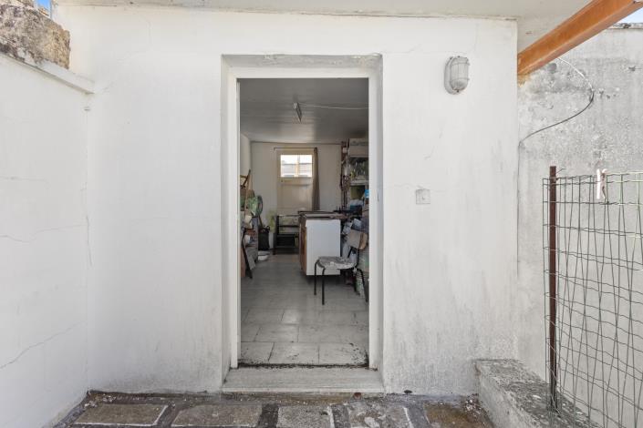 Image No.29-1 Bed House for sale