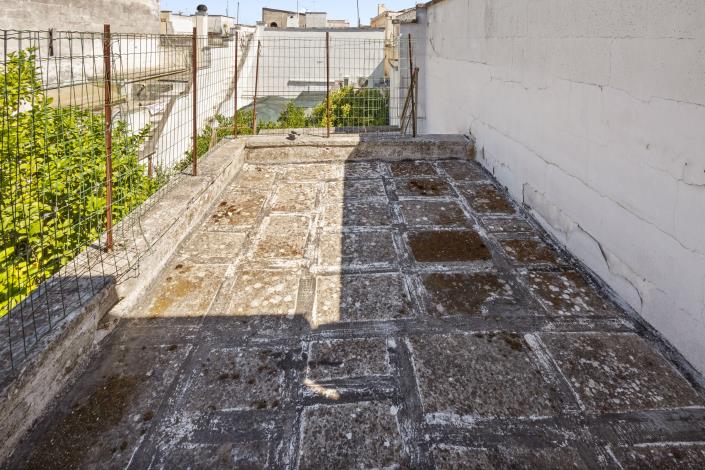 Image No.31-1 Bed House for sale