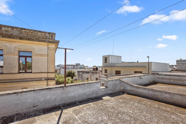 Image No.38-1 Bed House for sale