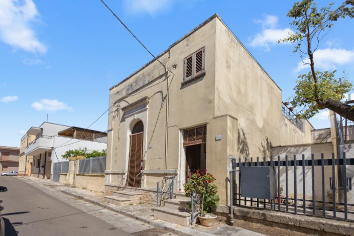 Image No.44-1 Bed House for sale