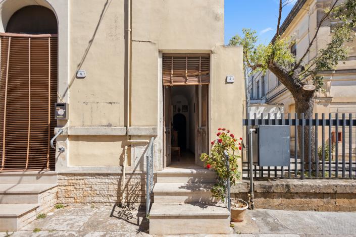Image No.49-1 Bed House for sale