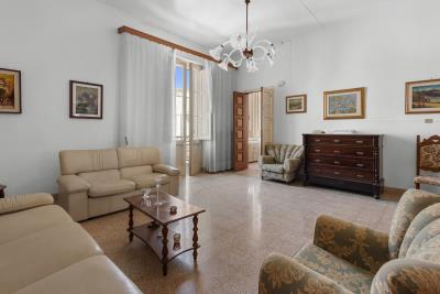 1 - Cutrofiano, House