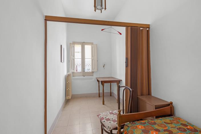 Image No.7-2 Bed House for sale