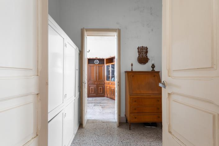 Image No.17-2 Bed House for sale