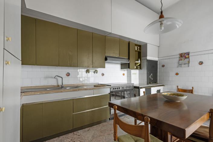 Image No.19-2 Bed House for sale