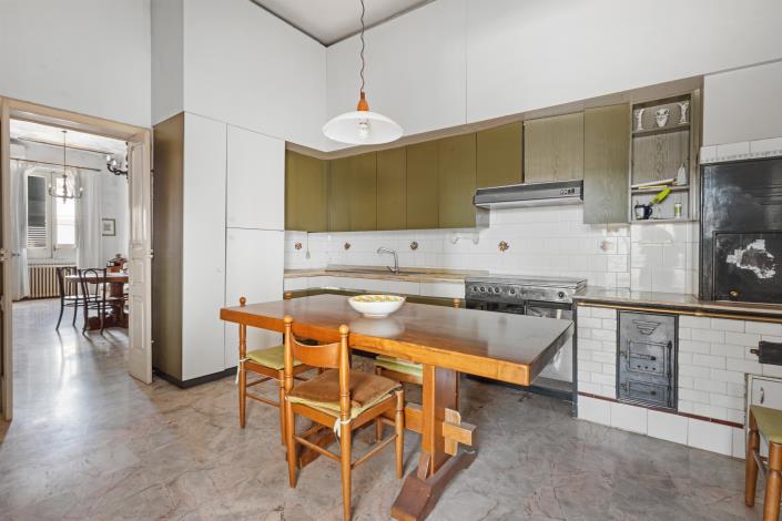 Image No.20-2 Bed House for sale