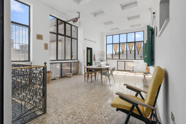 Image No.23-2 Bed House for sale