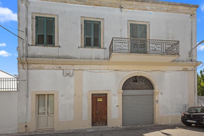Image No.42-2 Bed House for sale