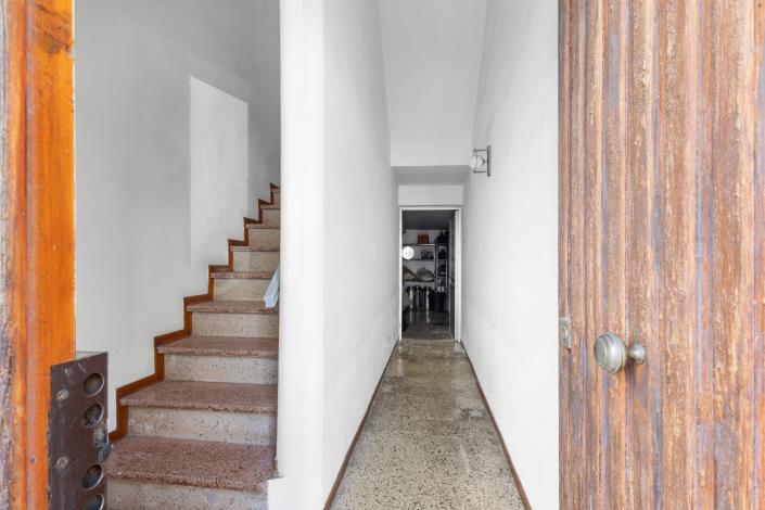 Image No.44-2 Bed House for sale