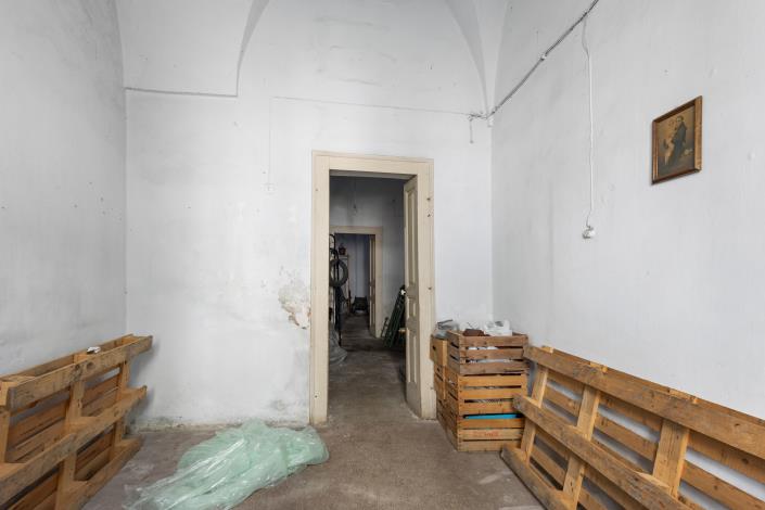 Image No.55-2 Bed House for sale