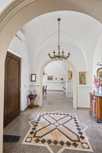 Image No.2-3 Bed House for sale