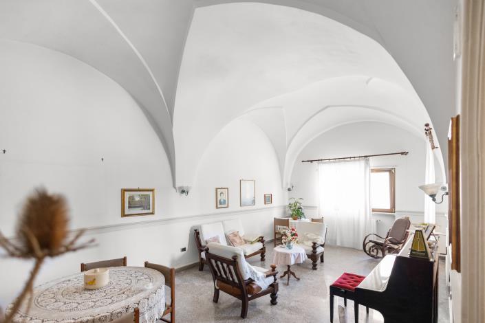 Image No.13-3 Bed House for sale