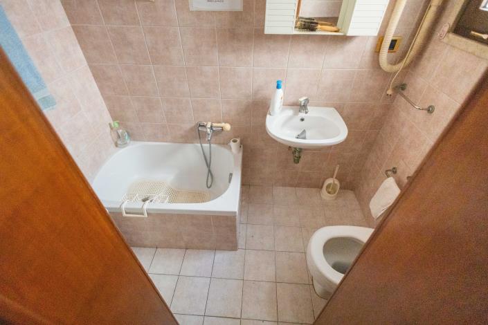 Image No.20-3 Bed House for sale