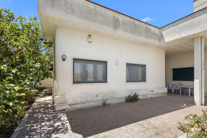 Image No.30-3 Bed House for sale