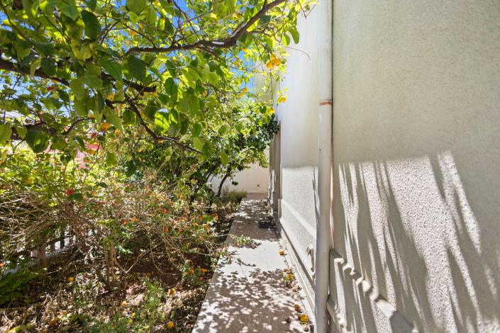 Image No.31-3 Bed House for sale