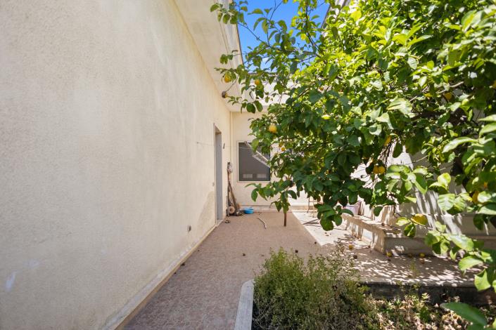 Image No.35-3 Bed House for sale