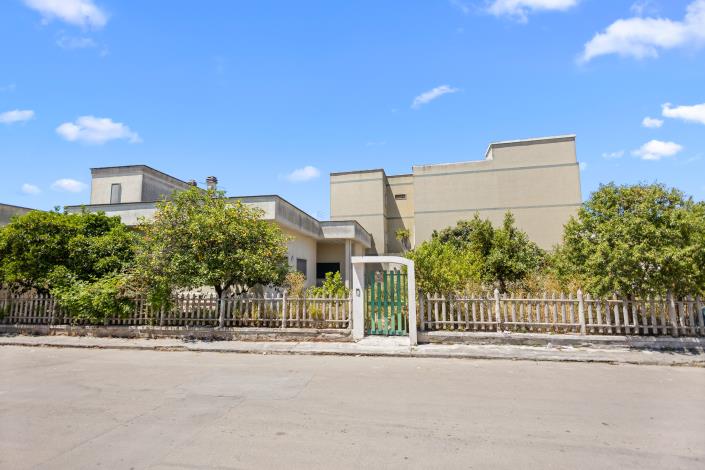 Image No.40-3 Bed House for sale