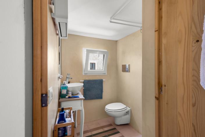 Image No.7-1 Bed House for sale