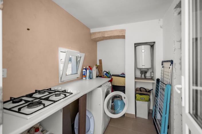 Image No.18-1 Bed House for sale