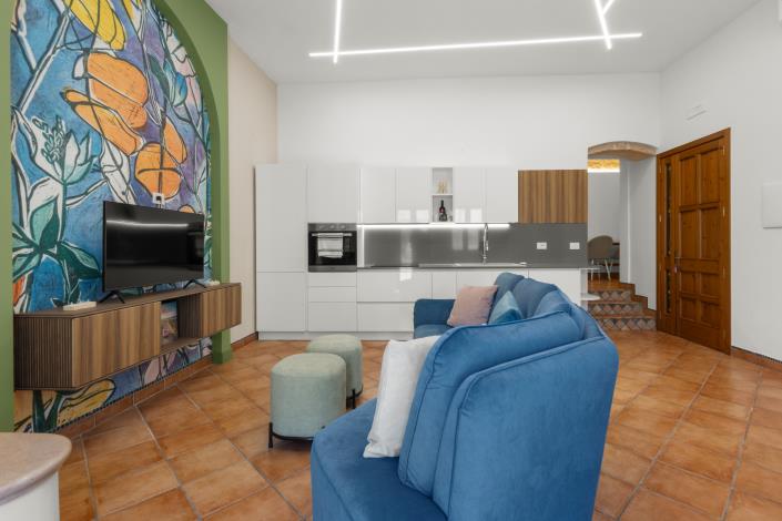 Image No.2-1 Bed House for sale