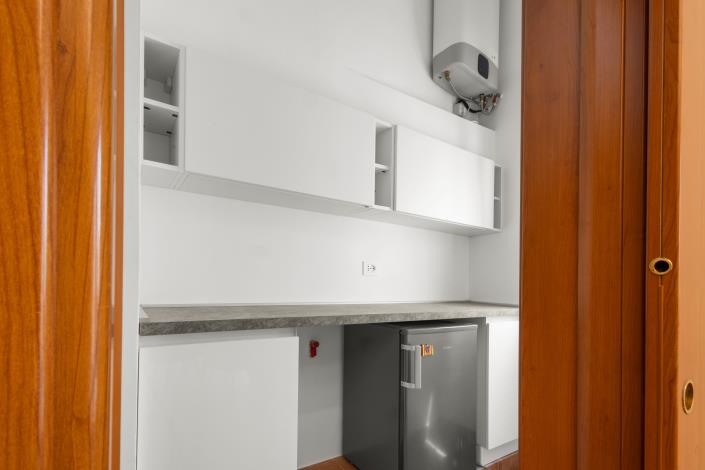 Image No.13-1 Bed House for sale